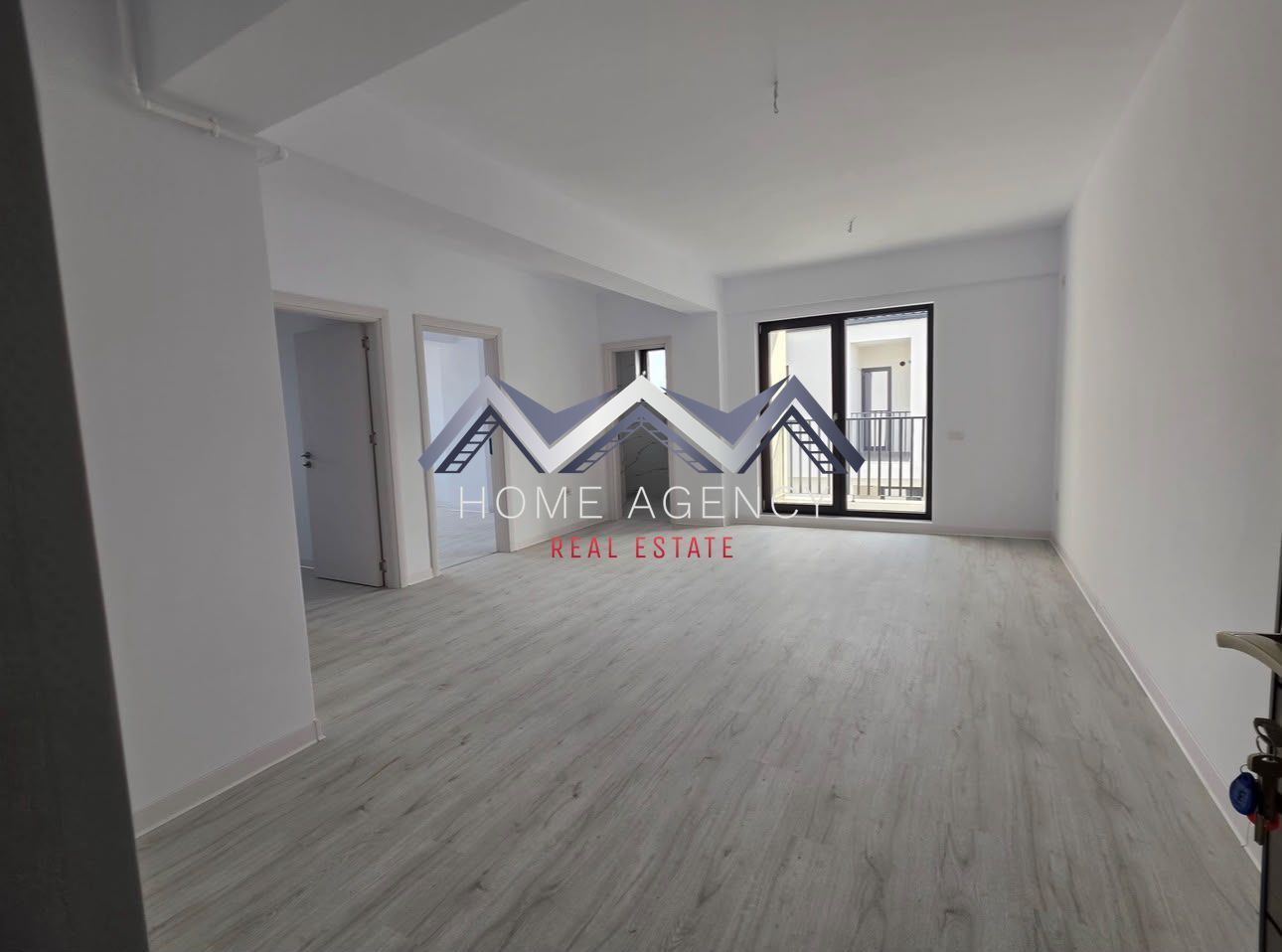 Apartament 2 camere Otopeni central | Bucătărie închisă | Parcare subterană - Poză 1