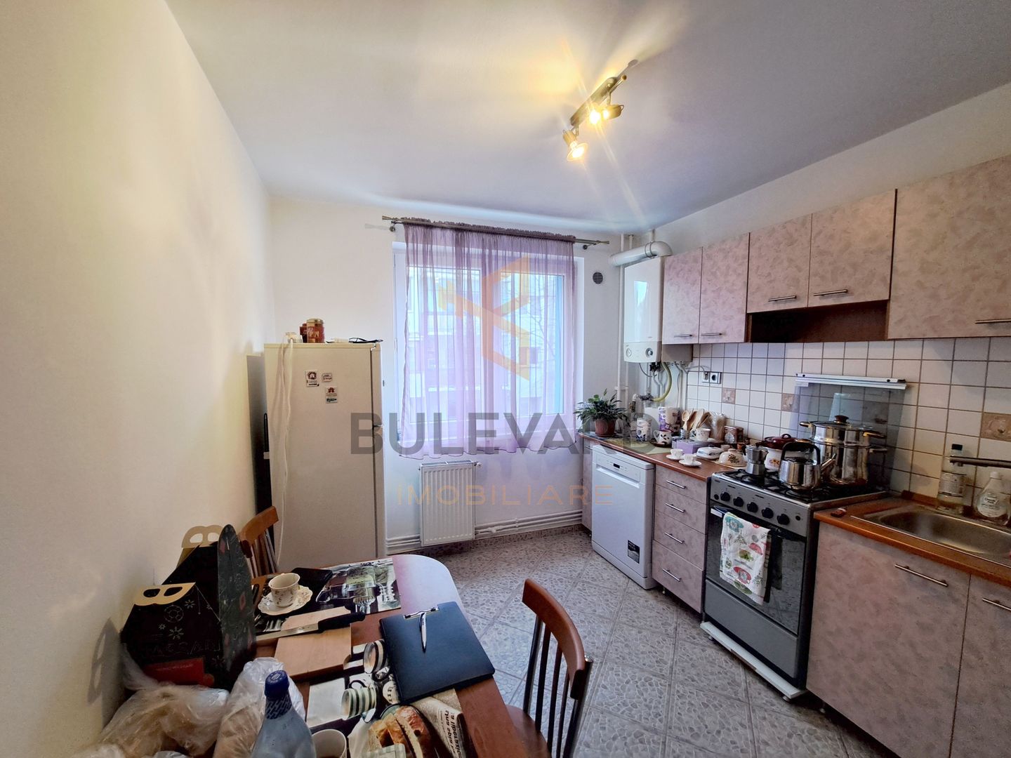 Apartament 2 camere, zona Liceului Onisifor Ghibu, etaj intermediar - Poză 8