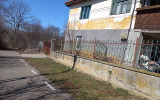 Două case de vânzare – Cerisor – teren generos 6996 mp - Poză 2