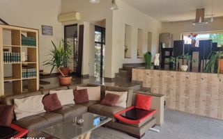 Vilă cu 4 camere de închiriat în zona Braytim cu piscina - Poză 23