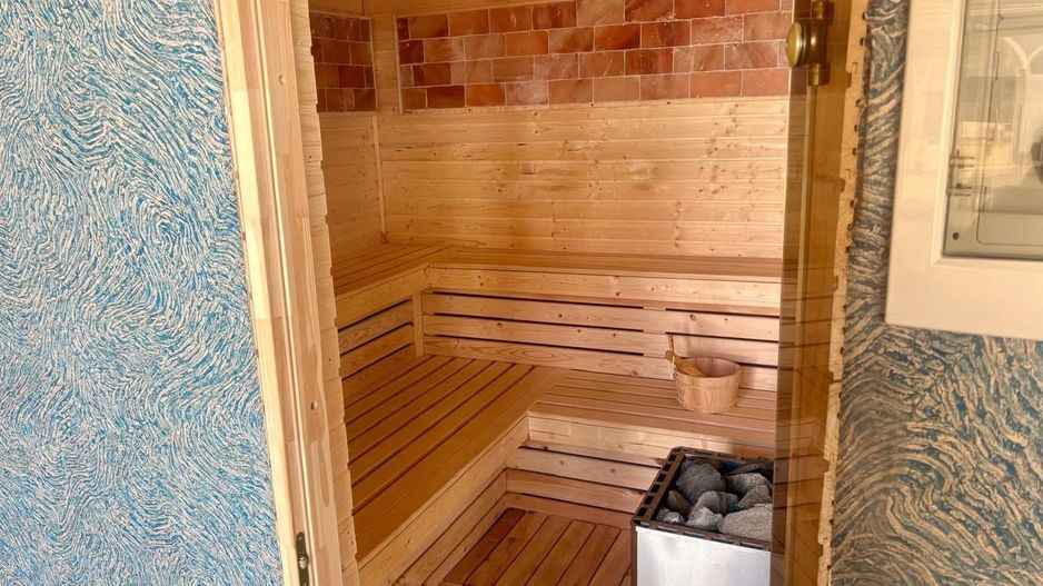 Hotel KM0 Costinesti + Restaurant + Bar + 6 spatii comerciale - Poză 4