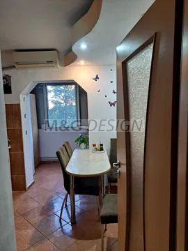 Apartament 3 camere Lipovei etaj 2 cu centrala - Poză 2