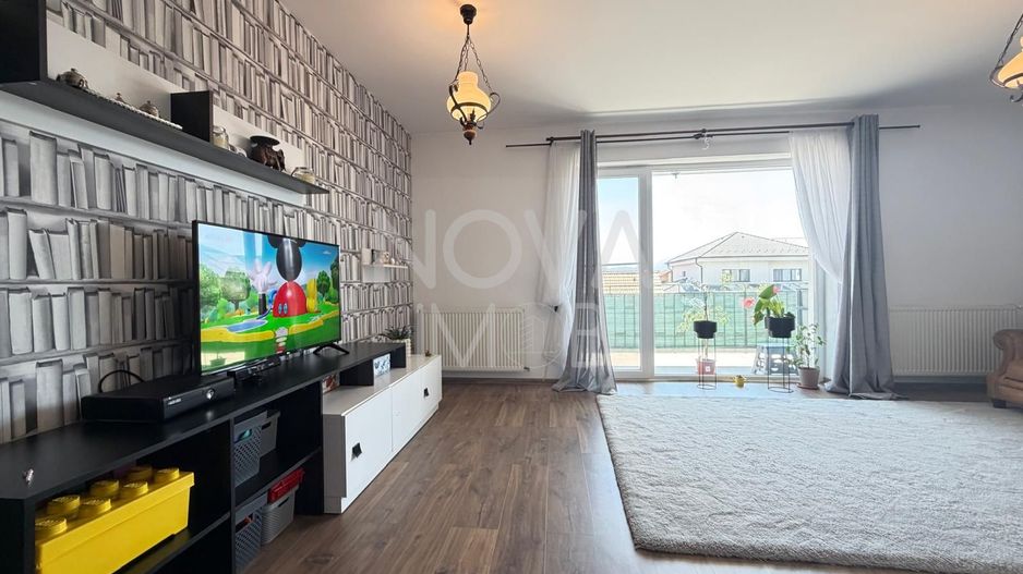 Apartament 3 camere decomandat, etajul 1,  Selimbar - Poză 1