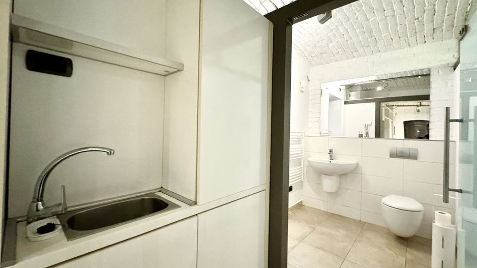 Spațiu de Birouri Elegant în Clădire Istorică Renovată – Piața Unirii, - Poză 16