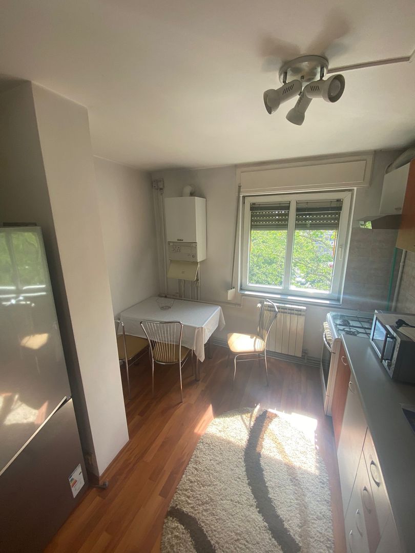 AP. 3 CAMERE - RAHOVA, CENTRALA PROPRIE, BUCATARIE INCHISA, PARCARE - Poză 10