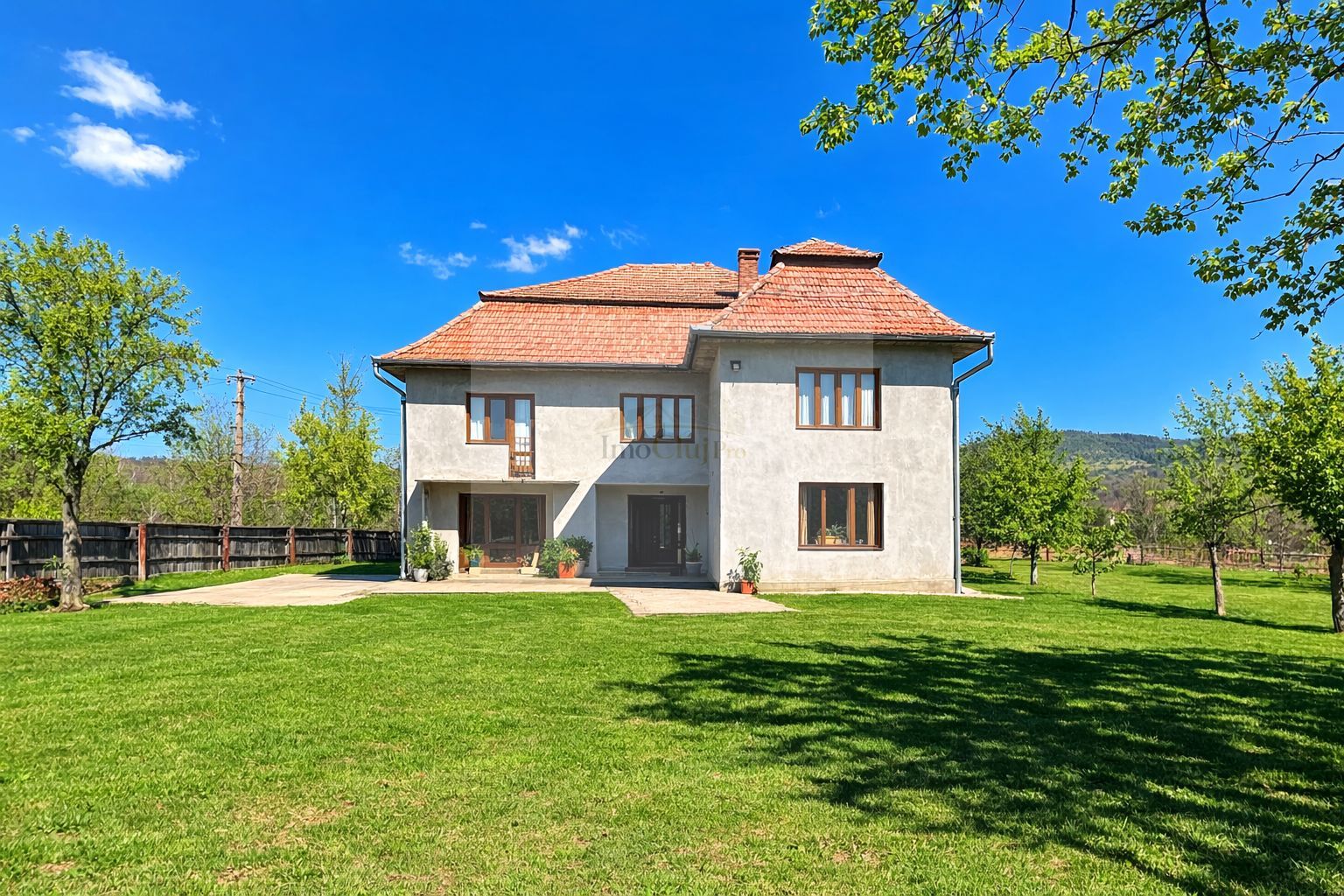 Proprietate cu potențial pensiune – sat Masca, 45 km Cluj - Poză 3