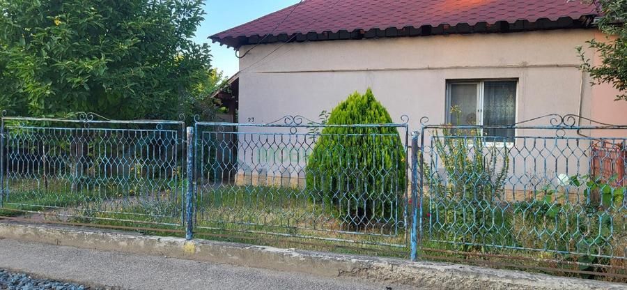 Casă renovată în 2015, vânzare în Pașcani - Poză 1