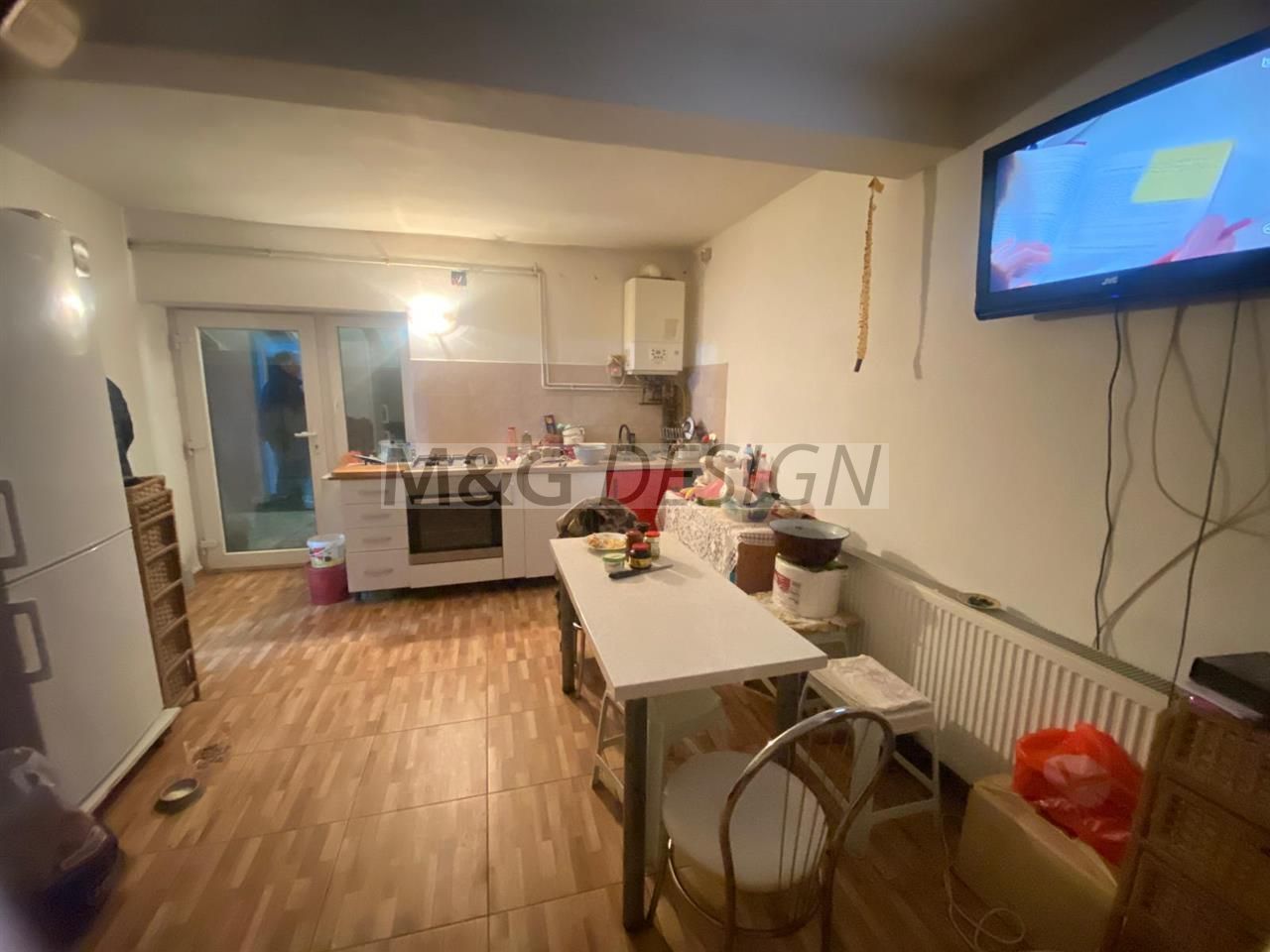 casa cu 2 apartamente Ianova 120mp centrala amenajata - Poză 18