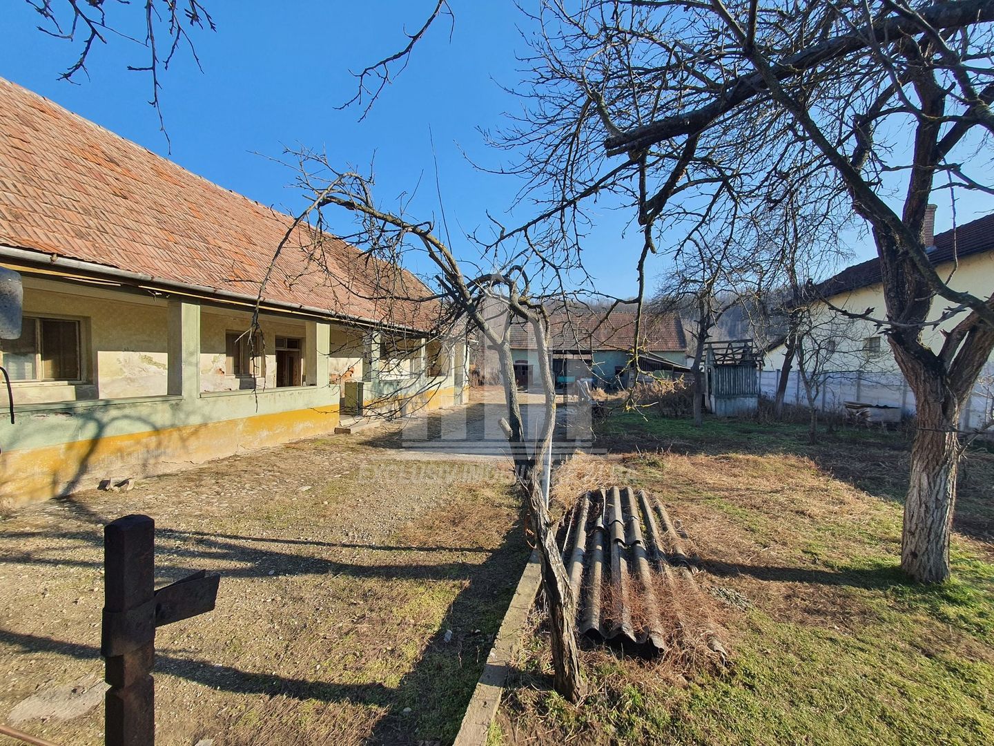 Teren cu constructie in Ciugud - Poză 3