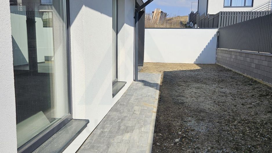Casa individuala pe un singur nivel 123 mp teren 390 mp in Sura Mare - Poză 11