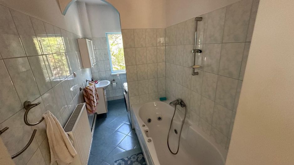 Casa cu teren 1394 mp zona Mehala - Poză 26