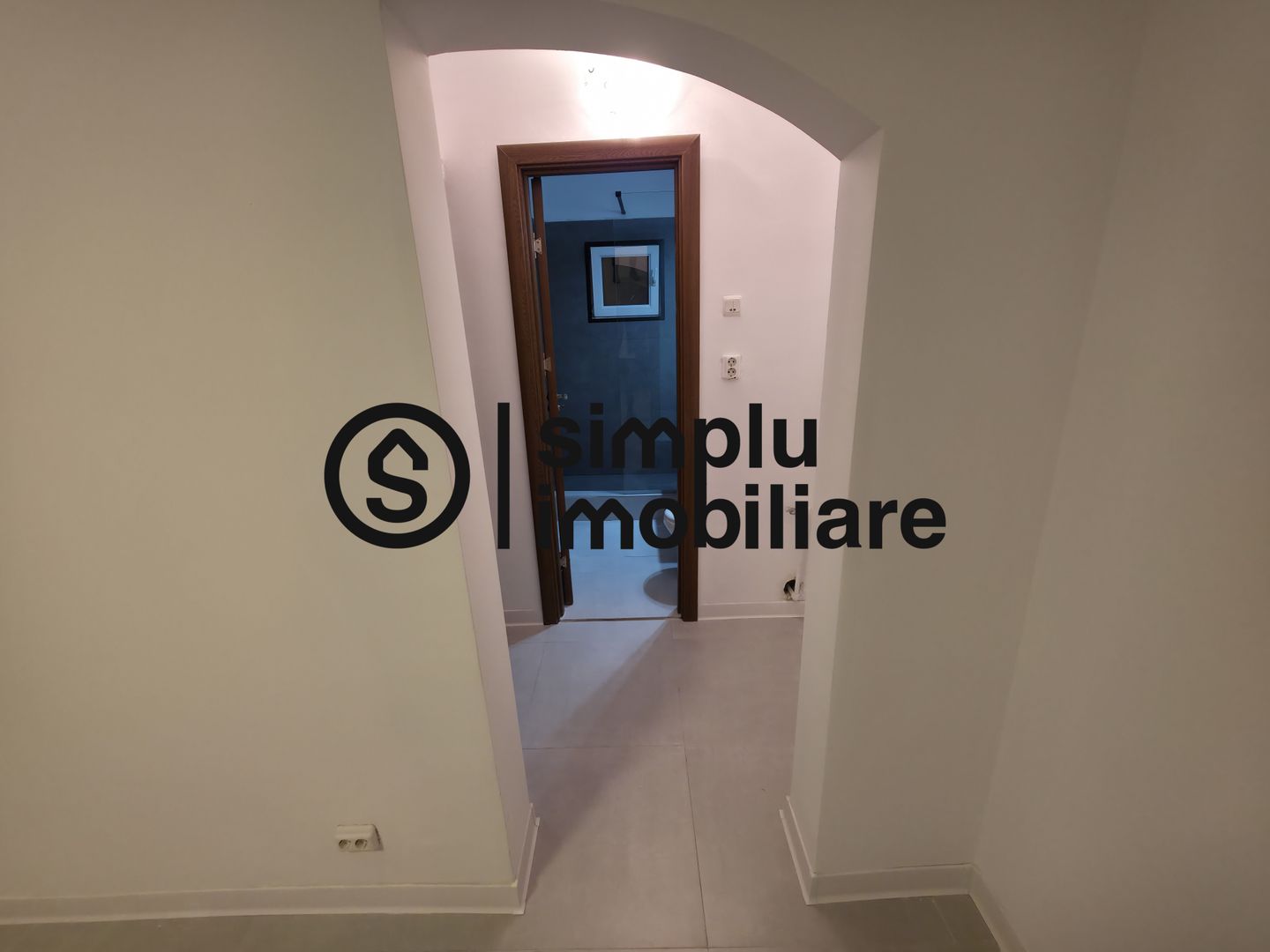 Apartament 2 camere - Craiovita - Etaj 10/10 - Poză 10