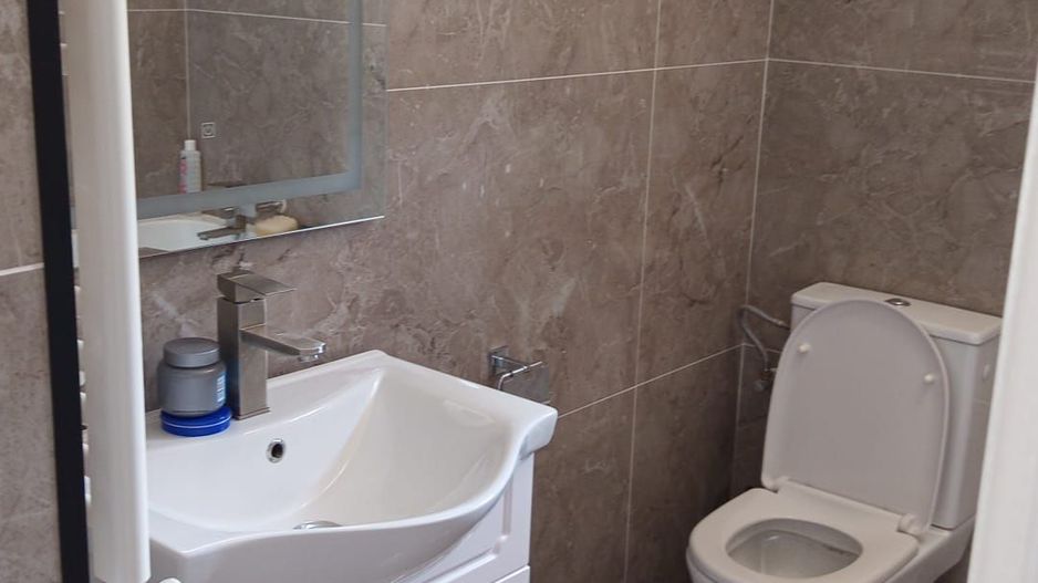 Casă / Vilă cu 4 camere de vânzare în Berceni - Poză 17