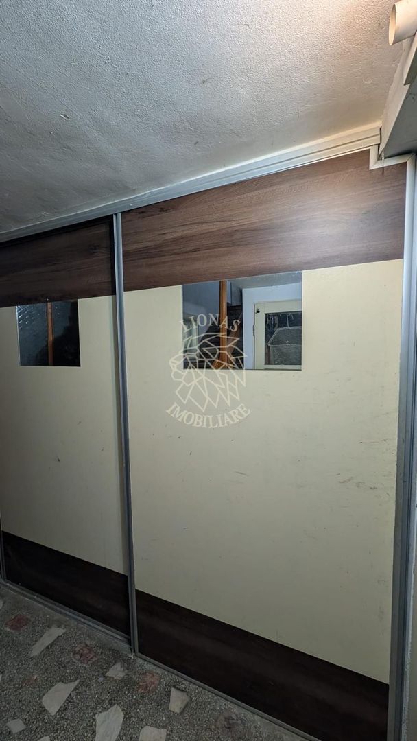 Spatiu comercial+Garsoniera 55,5 mp-parter-Zona Centrala - Poză 5