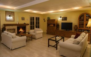 Pet Friendly, Vedere Padure, 5000mp teren, D+P+1E+M, semineu, foisor - Poză 1