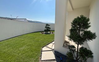 Vila EXCLUSIVISTA cu Piscina, Garaj si 3 Terase - Poză 8