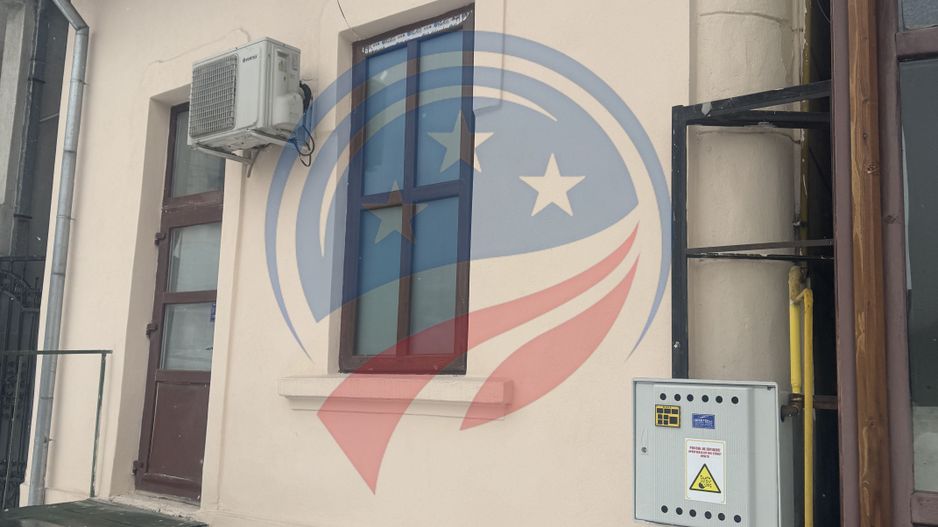 Casă ultracentrală, stradală – ideală pentru birouri sau spațiu comercial - Poză 1