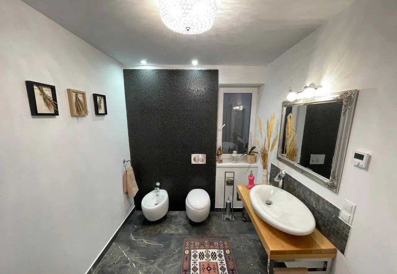 Casă premium, 500 mp teren, finisaje de lux, șemineu & garaj – Sibiu - Poză 13