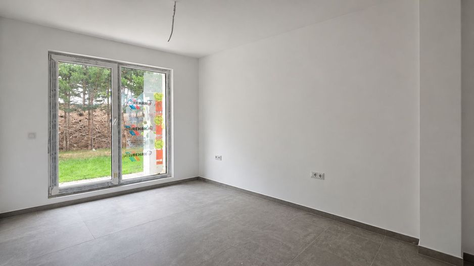 Apartament 2 camere decomandat cu grădină proprie și pompă de căldură - Poză 2
