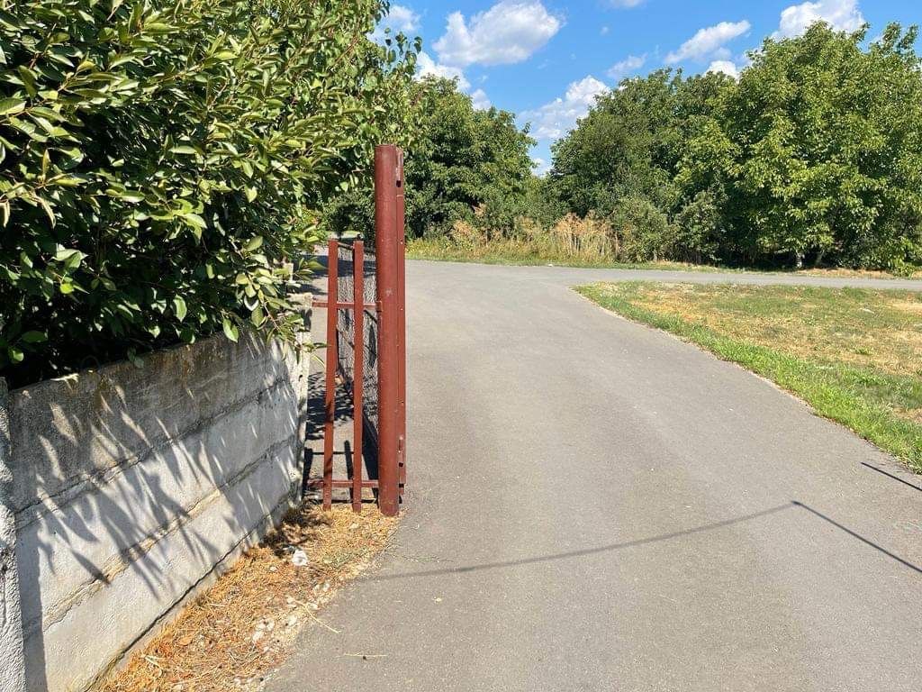 Lot teren 80000 mp Otopeni Sud Est dezvoltare sau lotizare - Poză 1