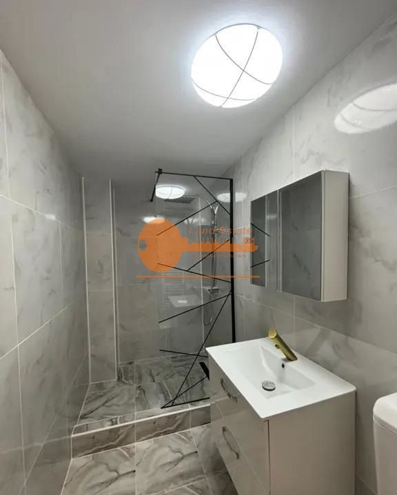 Apartament cu 2 camere in zona Petre Ispirecu-Sebastian - Poză 1