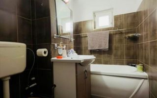 Ap. 4 camere Bucovina etaj 2 centrala proprie - Poză 8