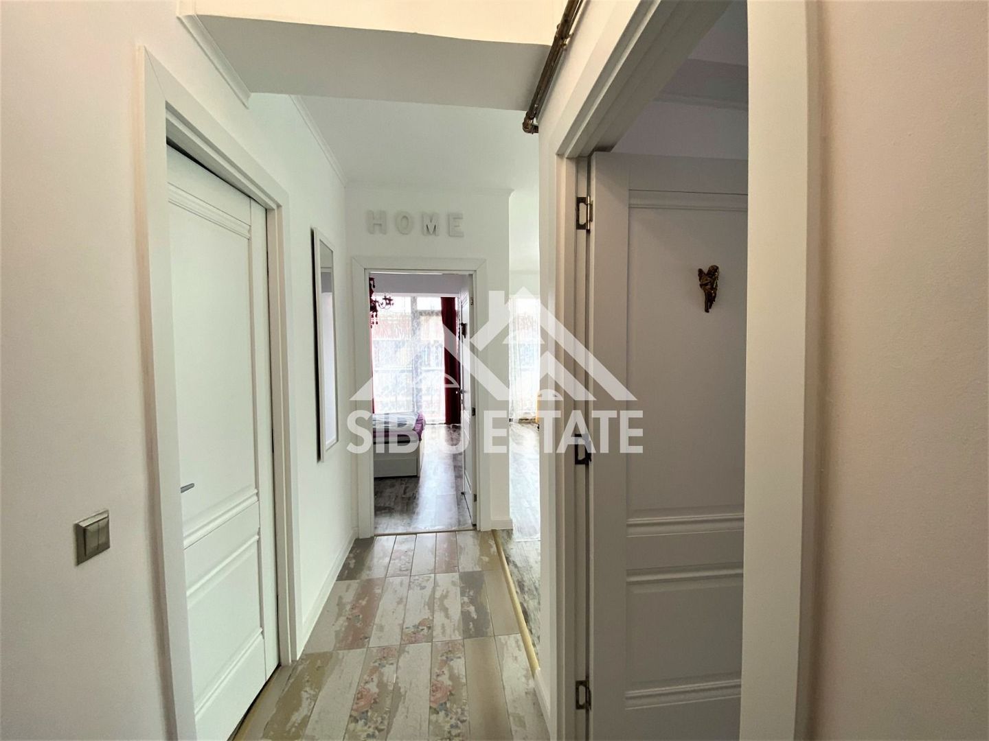 Apartament de vanzare cu 3 camere, suprafata.utila 70mp. - Poză 7