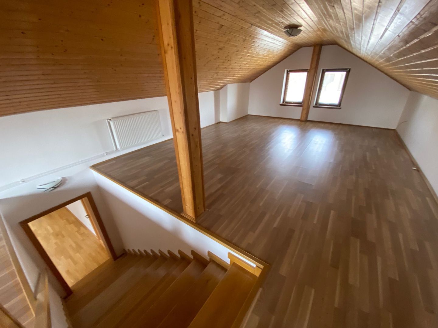 Vilă  inchiriere zona Aradului aproape de British School - Poză 16