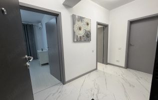 3 Camere - 67MP | Creditabil | 4/9 | Metrou Lujer - 5 minute