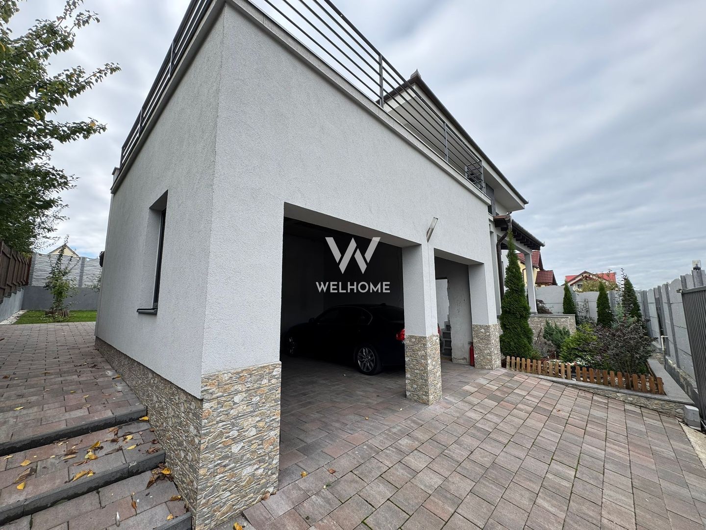 Casa superba , 5 camere si garaj ,zona linistita Sibiu - Poză 4