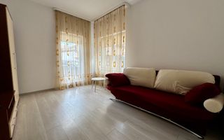 De inchiriat Apartament modern 3 camere cu curte privată şi parcare - Poză 11