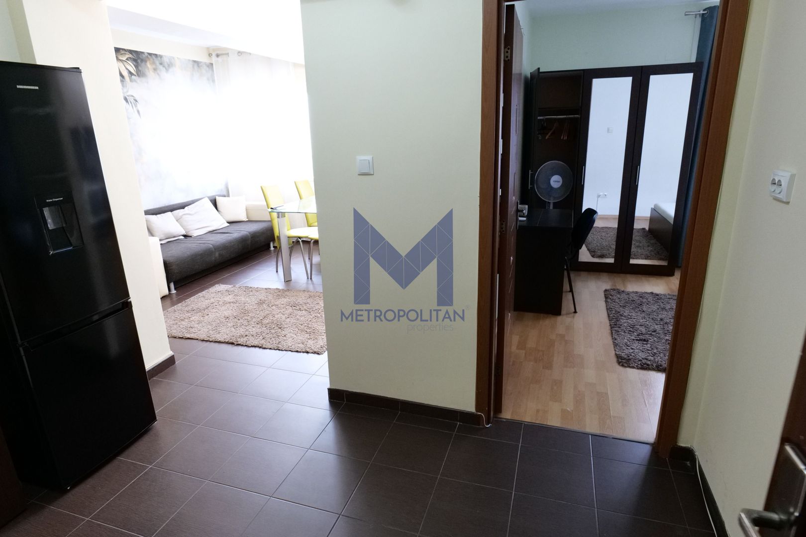 De închiriat apartament luminos 3 camere - Poză 5