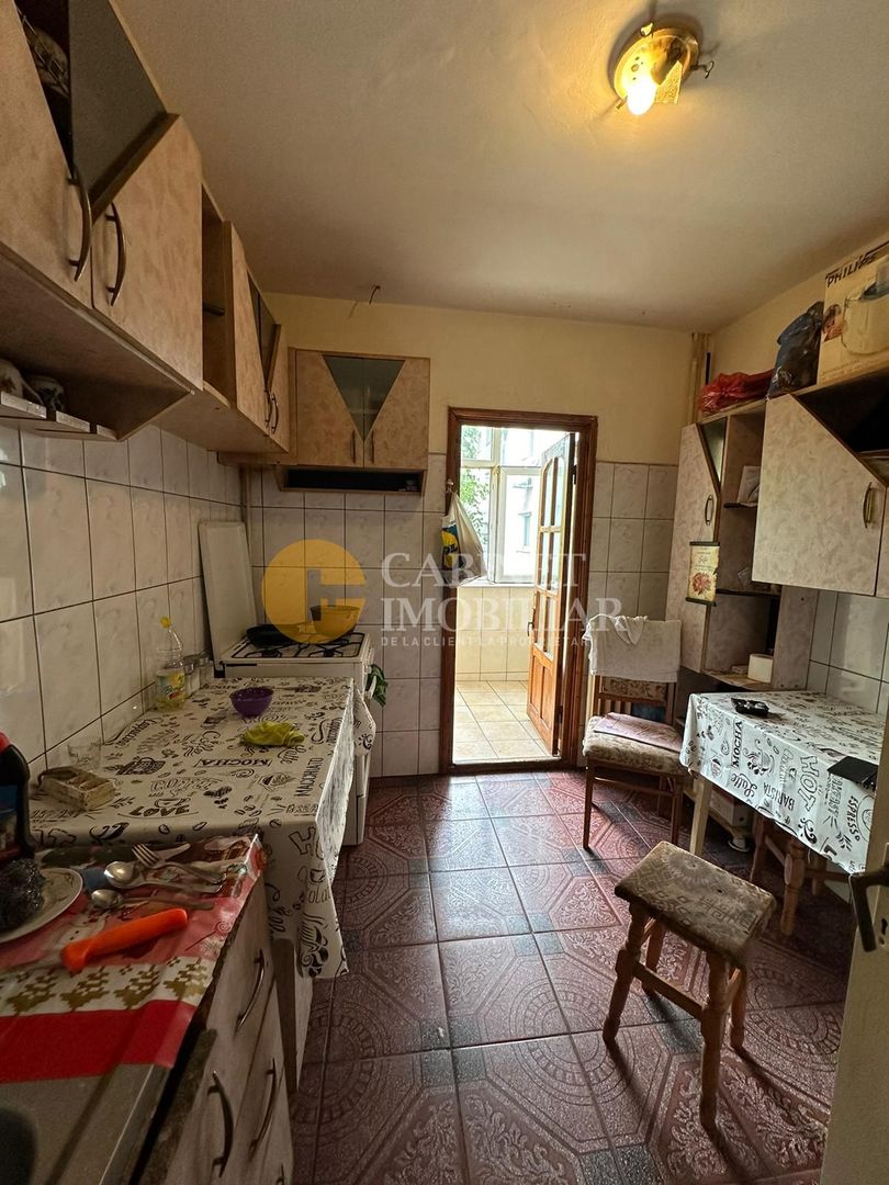 Nicolina- 3 Camere Decomandat -Etaj 2 Bloc 1986 -73mMp - Poză 7