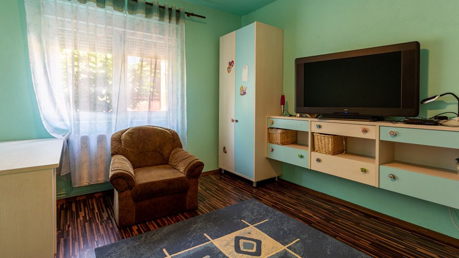 Oportunitate! Casă individuală în Pârneava. - Poză 4