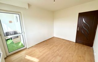 Apartament cu 3 camere, 2 băi în Manastur, zona Brates!