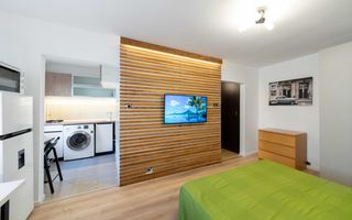 Garsoniera moderna, mobilata, zona UMF - Poză 3