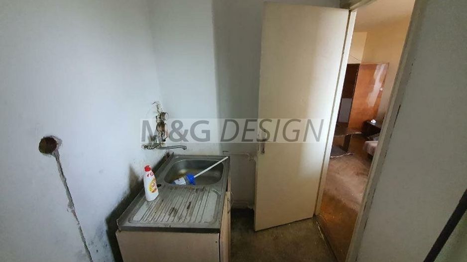 1 cam Circumvalatiunii etaj intermediar - Poză 5