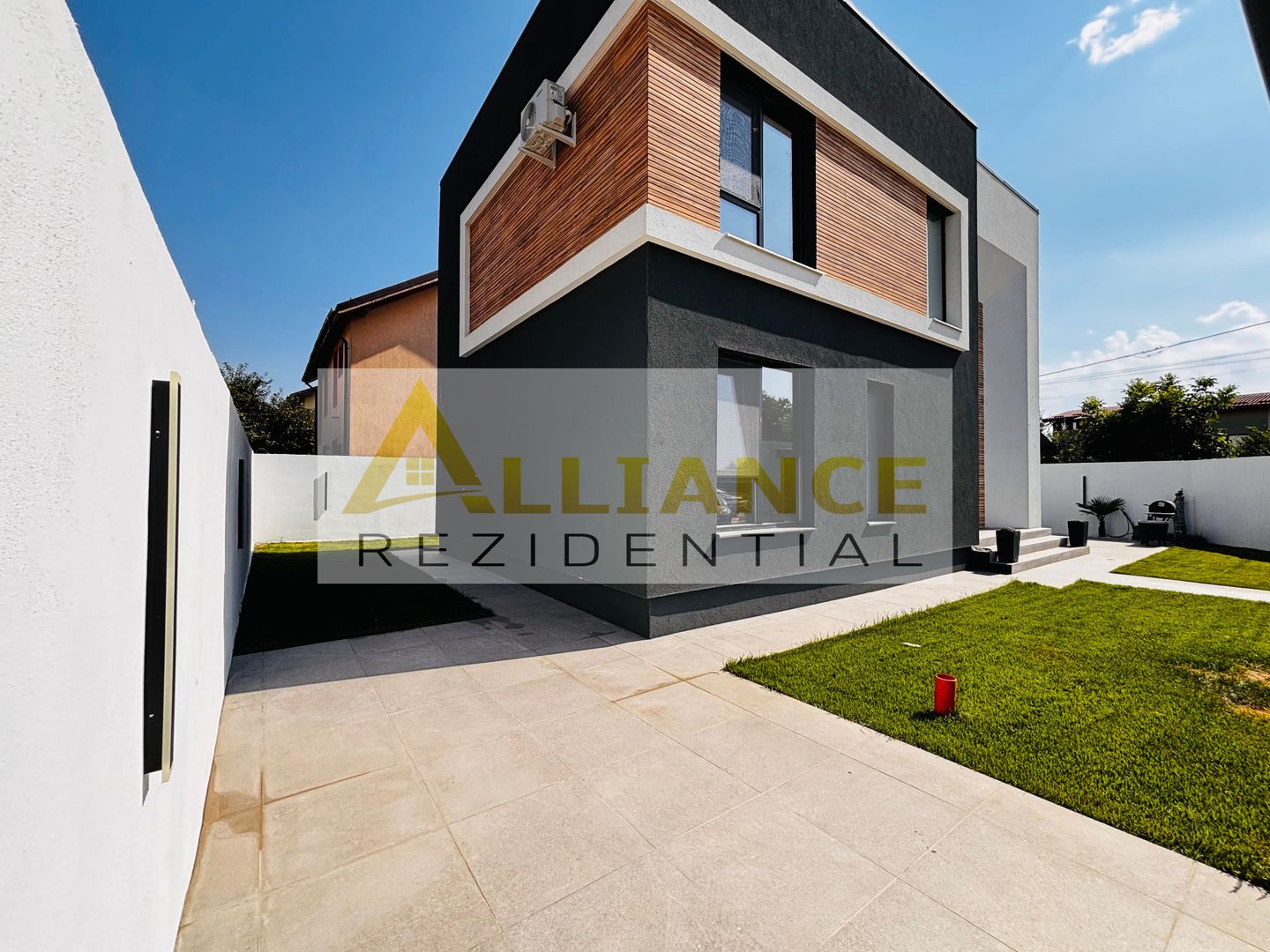 Casa  individuala cu piscina incalzita  5 camere 120 mp utili 280 - Poză 2