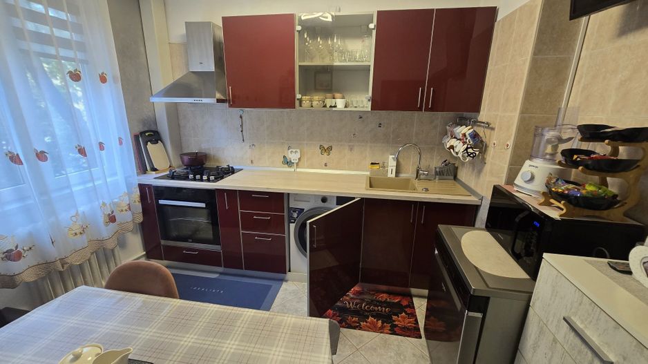 Vânzare Apartament 2 camere, etaj 1/4, renovat, parcare, boxă – Drumul Taberei - Poză 3