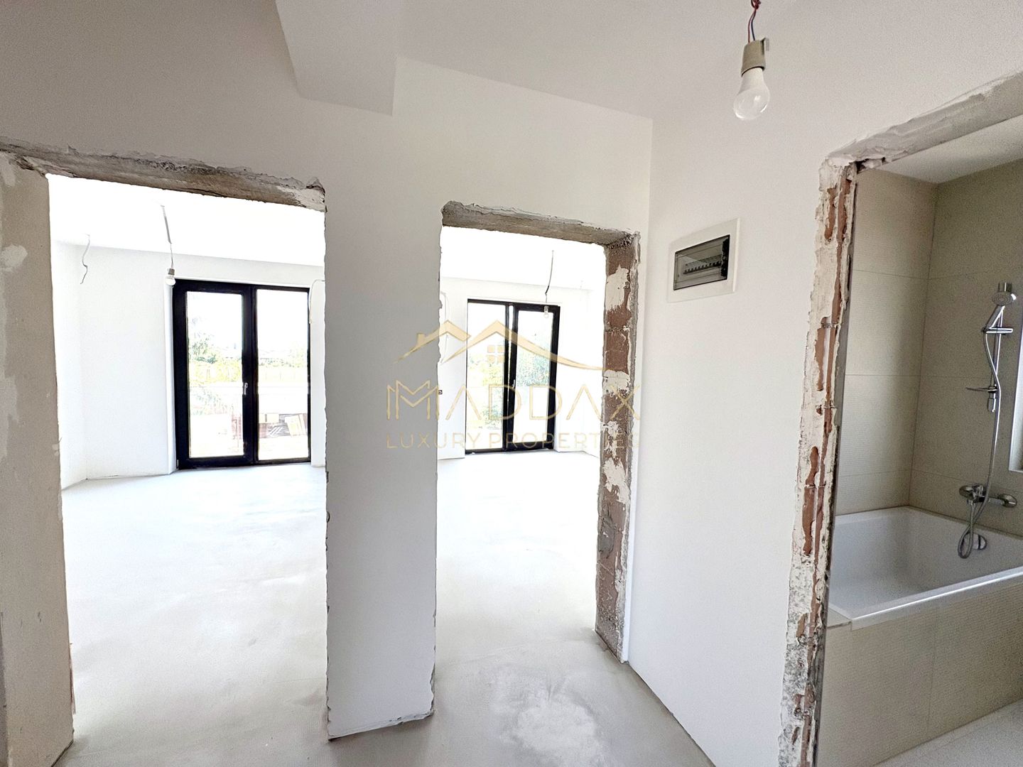 Vila Premium cu 6 camere Tunari  P+1+M ~ Exclusivitate - Poză 31