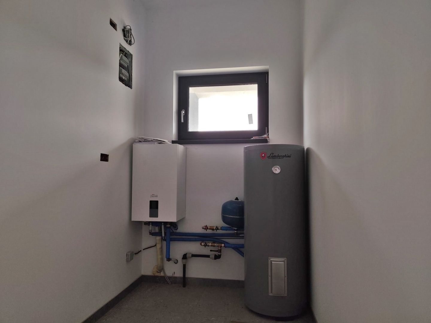 Casa noua de vanzare, nivel parter, living generos si 3 dormitoare - Poză 17