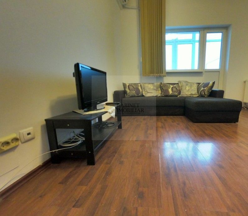 2 camere | Bd Carol | Vedere Panoramica | Centrala proprie - Poză 5