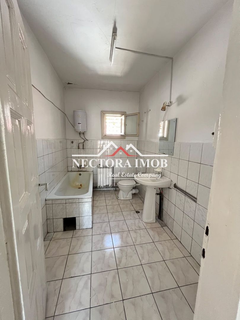 NECTORA IMOB-Casa 4 camere, 3 garaje, 200 mp,Str. C-tin Tanase,Central - Poză 13