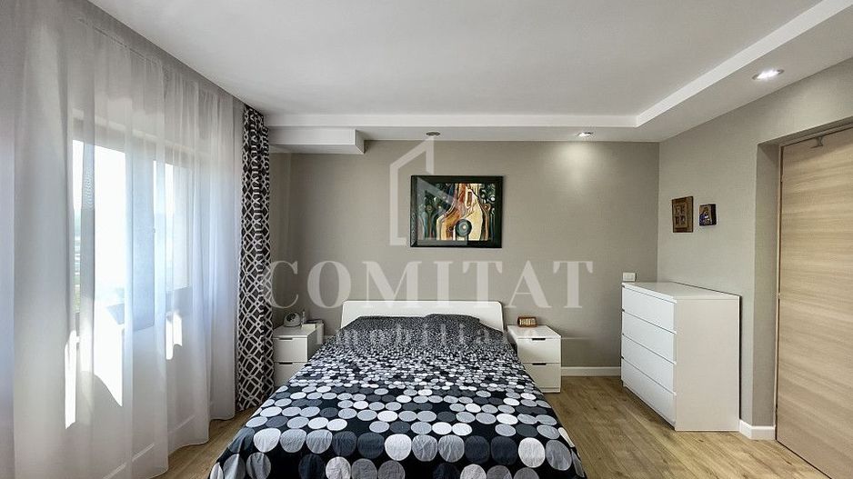 Casă cochetă cu teren generos și panoramă Chinteni - Poză 9