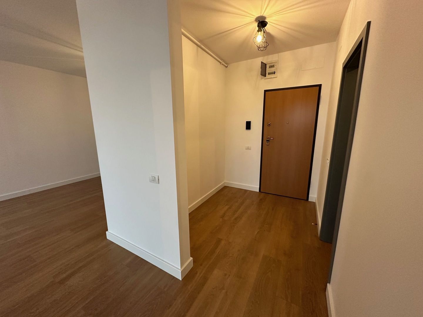 Apartament 2 camere bloc nou Torontalului / parcare subteran - Poză 16