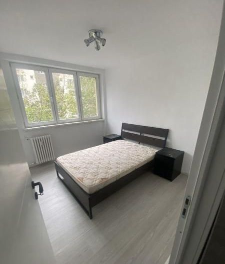 APARTAMENT 4 CAMERE RENOVAT MOBILAT SI UTILAT DRUMUL TABEREI METROU - Poză 2