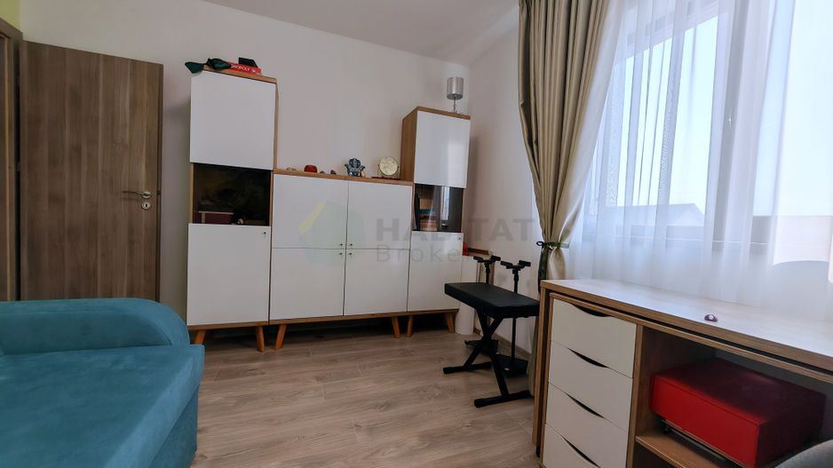 Prima inchiriere, vila cocheta, cu accente exotice - Poză 23