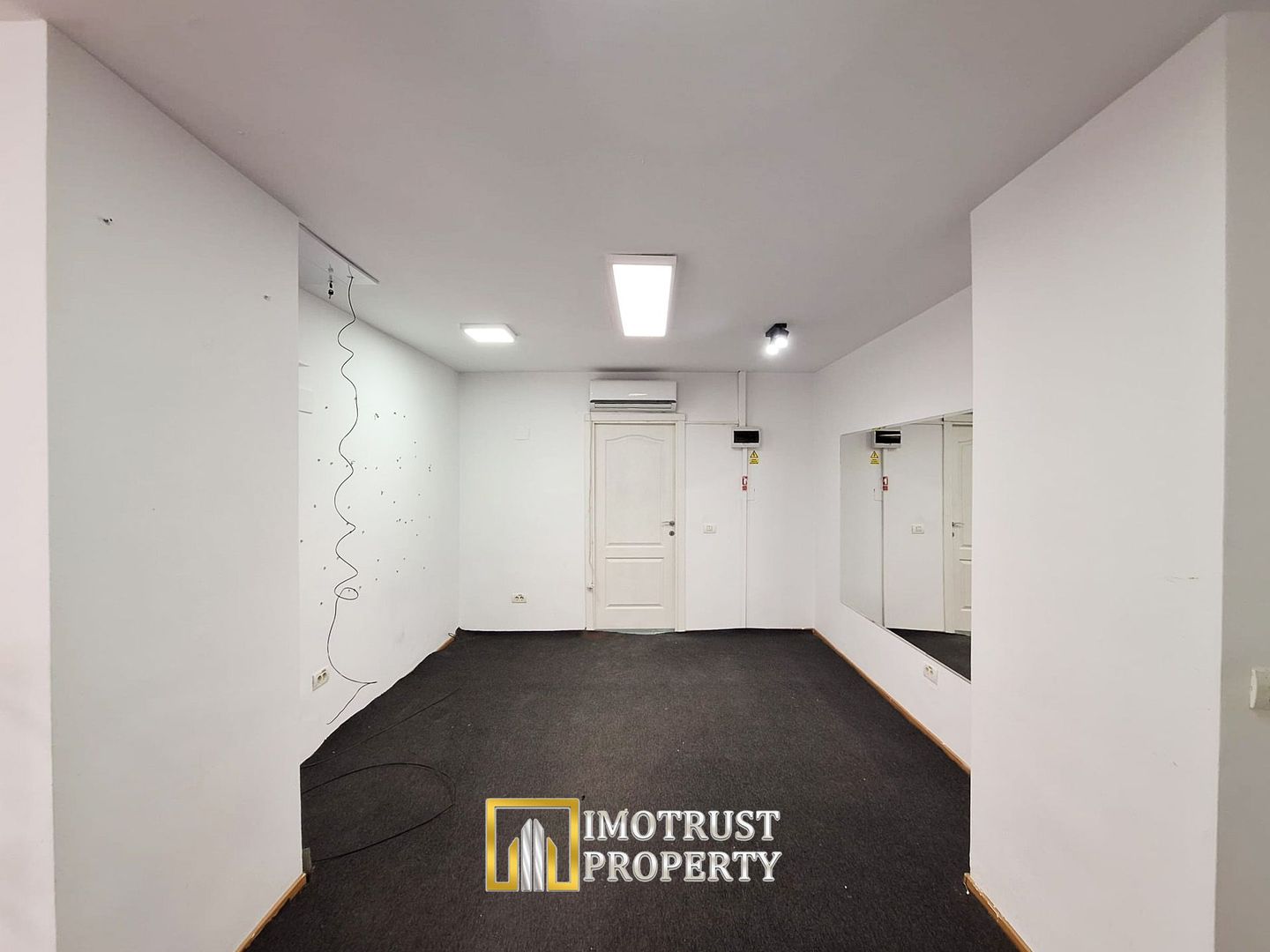 Spațiu ultracentral de vânzare în Arad | 87 mp utili - Poză 3