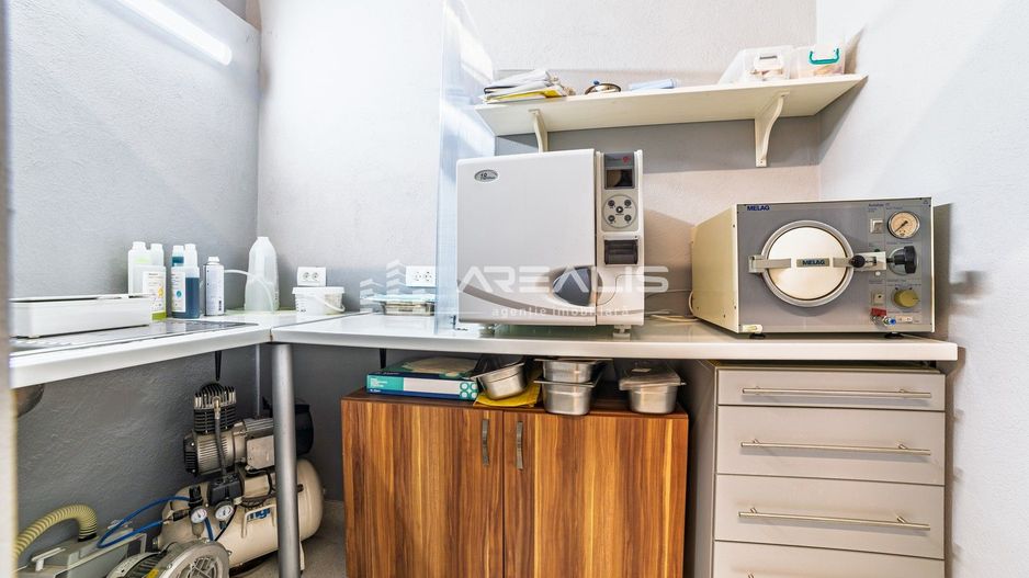 Apartament cu destinatii multiple, Bulevardul Revolutiei 80 - Poză 4