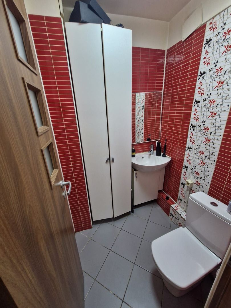 Vanzare Apartament de 3 Camere pe Calea Vitan – Vis a Vis de Mall Vitan - Poză 2